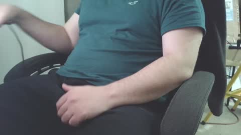 Snapshot of givemeitniceandslow chatting on 12-31-24, 09:06 JuicyThickkkDaddy online show from 12-31-24, 09:06