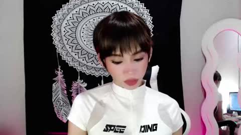 Snapshot of givemethrillx chatting on 02-03-25, 04:04 givemethrillx online show from 02-03-25, 04:04