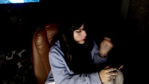 Snapshot of givenom chatting on 11-07-25, 03:06 dirtyvenom online show from 11-07-25, 03:06