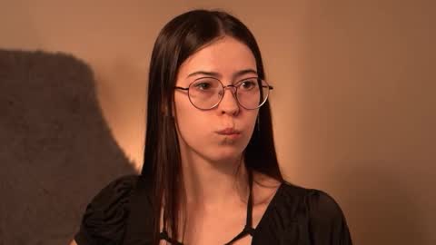 Agness online show from 02-10-26, 02:32