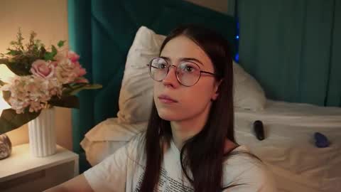 Agness online show from 02-12-26, 02:45