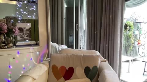 Gl1tter Barbie online show from 01-12-25, 12:55