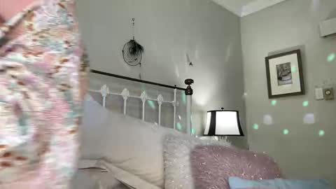 Gl1tter Barbie online show from 10-28-25, 07:01