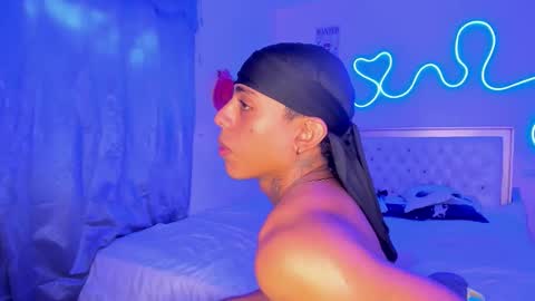 Snapshot of glader_guy chatting on 10-06-25, 05:54 only for you bby  online show from 10-06-25, 05:54