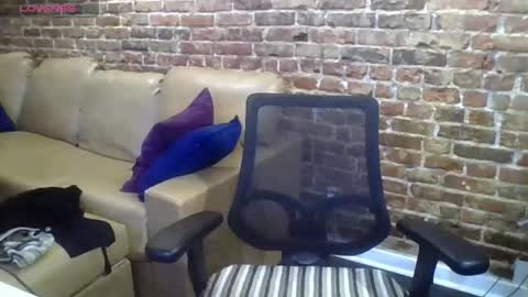Snapshot of glam_cat chatting on 05-05-26, 03:03 Gwendolyn online show from 05-05-26, 03:03