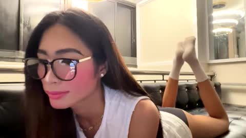 gleiahong online show from 04-19-26, 02:49