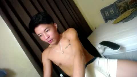 Snapshot of glenndou_daxs chatting on 10-04-25, 10:30 glenndou_daxs online show from 10-04-25, 10:30
