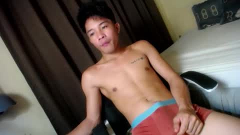 Snapshot of glenndou_daxs chatting on 10-07-25, 11:40 glenndou_daxs online show from 10-07-25, 11:40