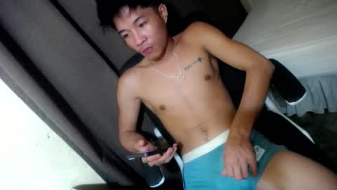 Snapshot of glenndou_daxs chatting on 10-10-25, 11:20 glenndou_daxs online show from 10-10-25, 11:20