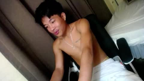 Snapshot of glenndou_daxs chatting on 10-20-25, 05:08 glenndou_daxs online show from 10-20-25, 05:08