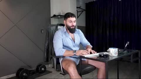 Matthew .. for short call me Matt online show from 12-23-24, 05:28