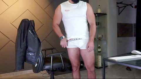 Matthew .. for short call me Matt online show from 01-12-25, 04:10