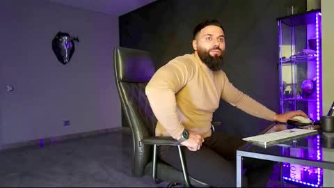 Matthew .. for short call me Matt online show from 03-04-25, 03:26