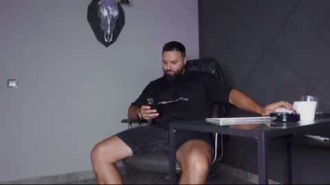 Matthew .. for short call me Matt online show from 09-14-25, 11:48