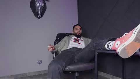 Matthew .. for short call me Matt online show from 09-17-25, 03:41