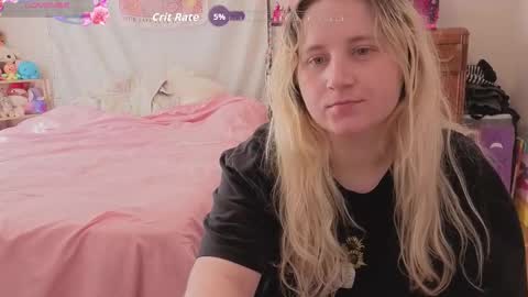 Glitch online show from 12-05-25, 04:47