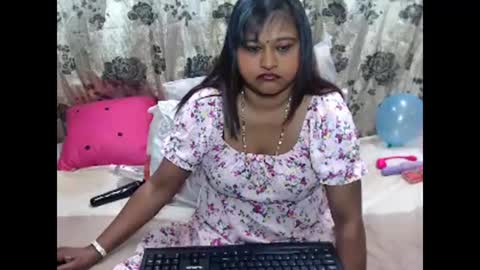 Snapshot of glitter_candy chatting on 10-15-25, 09:09 glitter candy online show from 10-15-25, 09:09