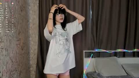 Snapshot of gloomy_muse chatting on 07-24-26, 01:09 gloomy_muse online show from 07-24-26, 01:09