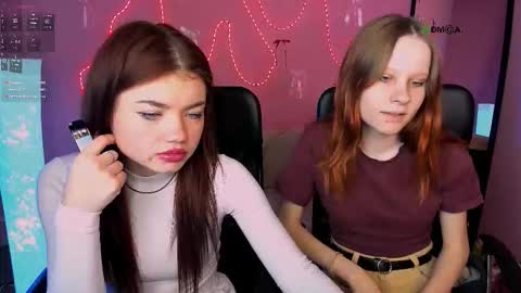 gloria_flower_ online show from 03-13-26, 01:29