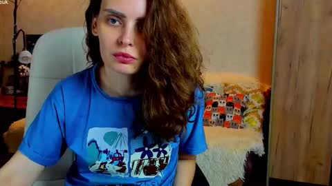 Gloria Wood online show from 10-10-25, 05:23