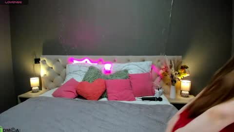 gloriaa_scott online show from 04-05-26, 01:03