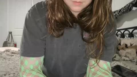 glorialove777 online show from 05-18-26, 07:09