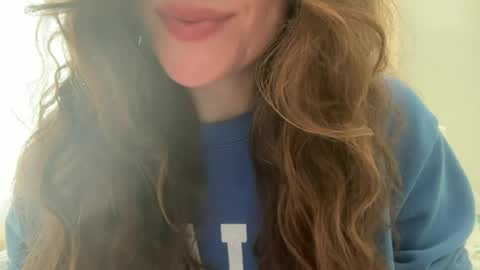 Snapshot of gloriapearl chatting on 06-22-26, 08:33 Gloria Pearl online show from 06-22-26, 08:33