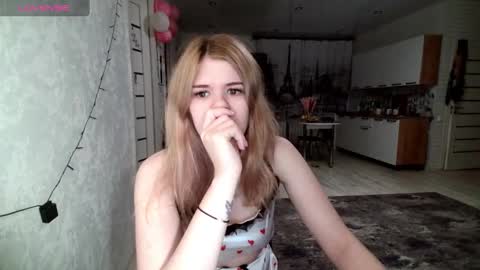  Roxy  online show from 12-04-24, 02:31