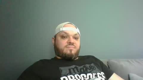 Snapshot of glusgan chatting on 02-20-25, 11:42 Your boy online show from 02-20-25, 11:42