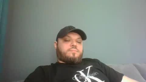 Snapshot of glusgan chatting on 02-24-25, 11:10 Your boy online show from 02-24-25, 11:10