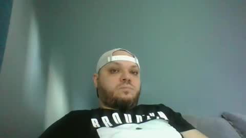 Snapshot of glusgan chatting on 03-04-25, 08:35 Your boy online show from 03-04-25, 08:35