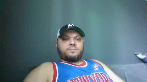 Snapshot of glusgan chatting on 03-06-25, 07:14 Your boy online show from 03-06-25, 07:14