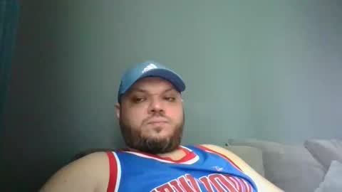 Snapshot of glusgan chatting on 03-11-25, 10:07 Your boy online show from 03-11-25, 10:07