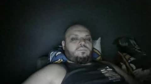 Snapshot of glusgan chatting on 09-11-25, 12:22 Your boy online show from 09-11-25, 12:22