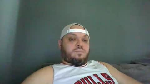 Snapshot of glusgan chatting on 09-11-25, 12:27 Your boy online show from 09-11-25, 12:27