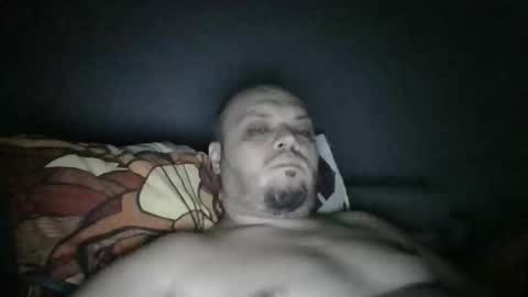 Snapshot of glusgan chatting on 09-21-25, 07:26 Your boy online show from 09-21-25, 07:26