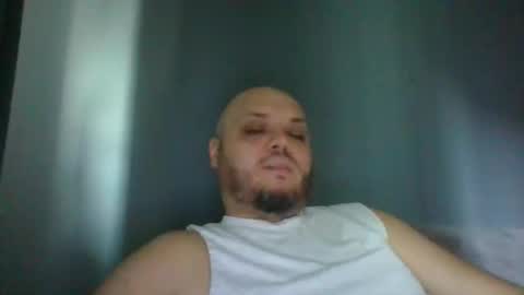 Snapshot of glusgan chatting on 10-01-25, 08:09 Your boy online show from 10-01-25, 08:09