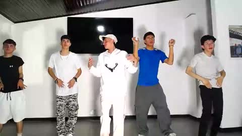 THOMAS AND DAMIAND online show from 09-19-25, 06:08