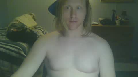 Snapshot of gnger31foru chatting on 01-09-25, 12:19 Steven Meadow online show from 01-09-25, 12:19