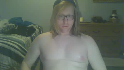 Snapshot of gnger31foru chatting on 01-17-25, 02:18 Steven Meadow online show from 01-17-25, 02:18