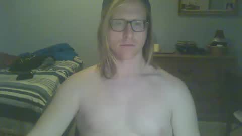 Snapshot of gnger31foru chatting on 01-20-25, 02:43 Steven Meadow online show from 01-20-25, 02:43