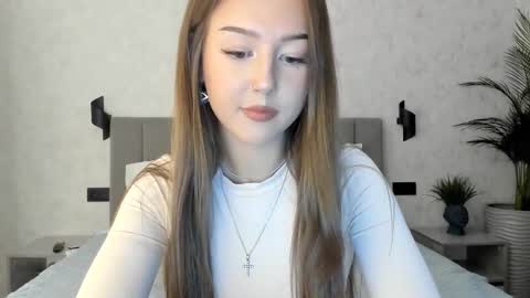 Lina online show from 11-08-25, 08:36