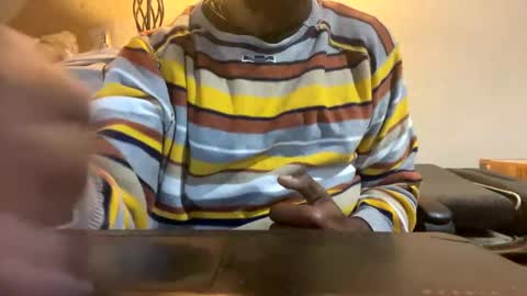 Snapshot of goatchocolate chatting on 12-21-24, 06:44 goatchocolate online show from 12-21-24, 06:44