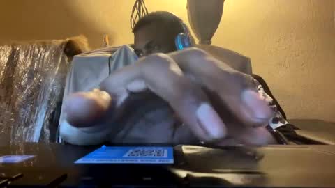 Snapshot of goatchocolate chatting on 12-28-24, 06:29 goatchocolate online show from 12-28-24, 06:29