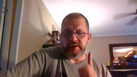 Snapshot of gobey33 chatting on 09-17-25, 02:08 IDKIDCIDGAF online show from 09-17-25, 02:08