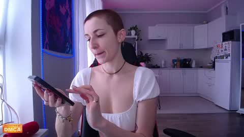 Elpis Foxter online show from 05-28-26, 05:16