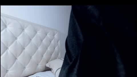 Snapshot of goddess_judy chatting on 01-11-26, 11:43 goddess judy online show from 01-11-26, 11:43