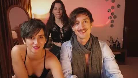   330 UTC2 girls   online show from 06-11-26, 04:54