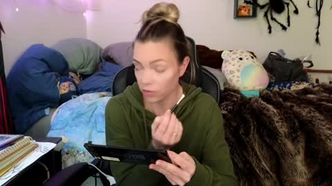 Snapshot of goddess_of_mars chatting on 01-14-25, 03:36 Patricia Mars Goddess of Mars twitter thegoddessmindy online show from 01-14-25, 03:36