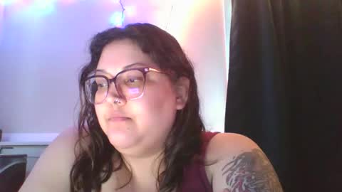 Snapshot of goddess_sereniity chatting on 04-17-26, 08:34 goddess_sereniity online show from 04-17-26, 08:34